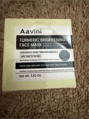 Turmeric Brightening Face Mask - Light Yellow